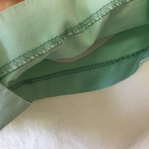 Gap Light Green Shorts - Picture 5 of 6